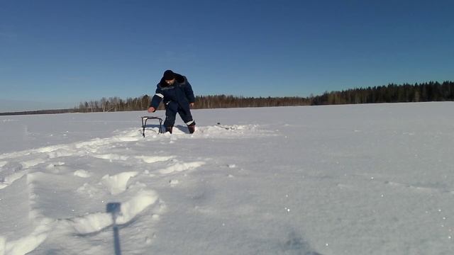 В палатке с печкой можно утонуть. смотреть онлайн