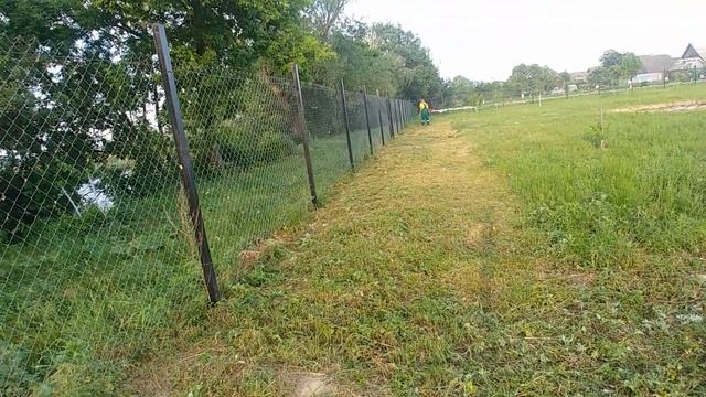 Покос травы на участке смотреть онлайн