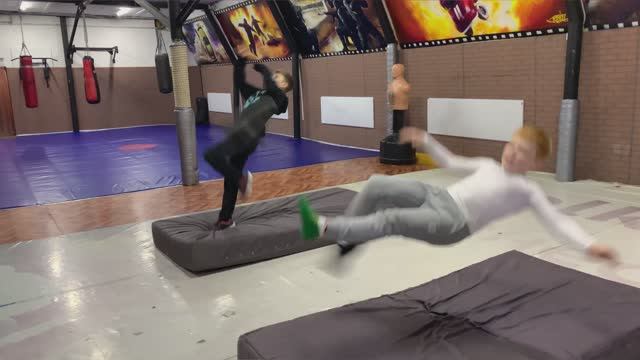 Когда ботинок на своей волне смотреть онлайн