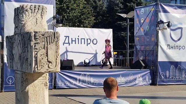 День города: веселится и ликует весь народ! смотреть онлайн