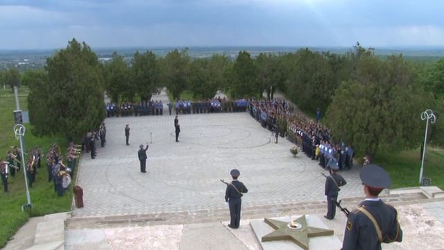 08 05 16 Репетиция парада, вручение беретов, эстафета, кадеты, театр смотреть онлайн