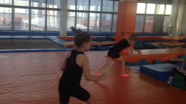 наш июнь 2016. Учимся летать✈️ смотреть онлайн