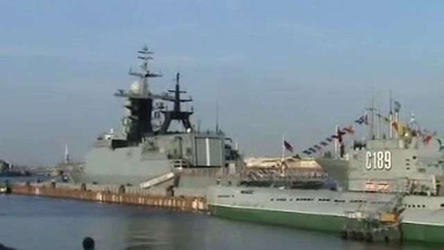 Санкт Петербург Васильевский Остров Накануне Дня ВМФ смотреть онлайн