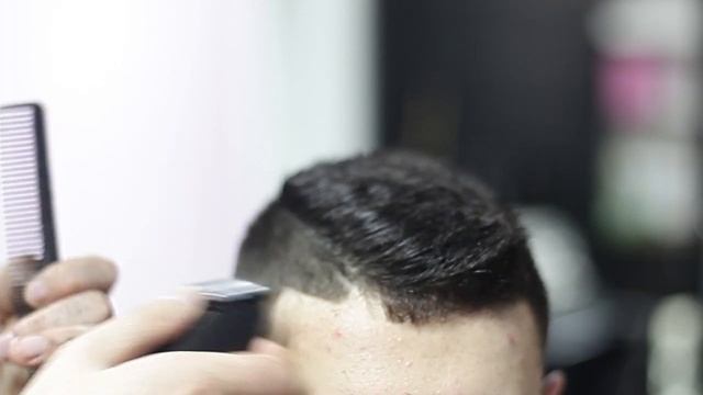Новые тенденции в мужских стрижках Весна 2014 смотреть онлайн