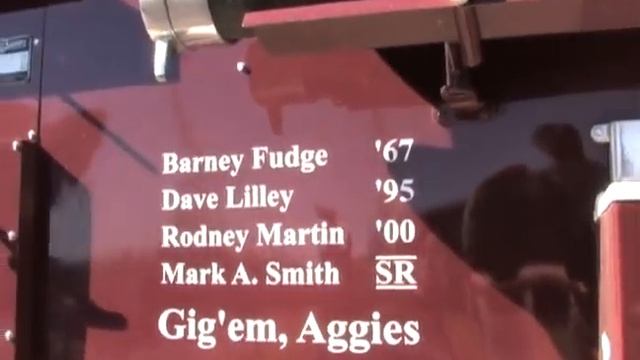 Gameday Rivals Ultimate Ride - Texas A&M Firetruck смотреть онлайн