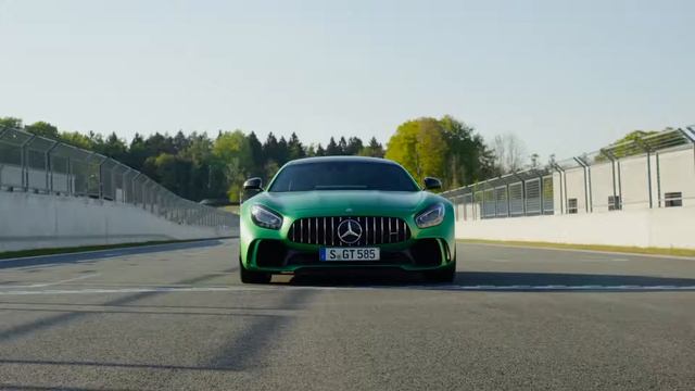 Mercedes AMG GTR 2017 смотреть онлайн