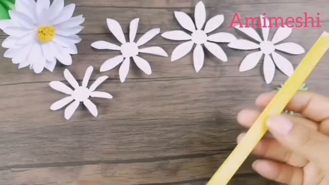 como hacer flores de papel/paper Daisy flower/flores margaritas de papel/crafts/manualidades смотреть онлайн