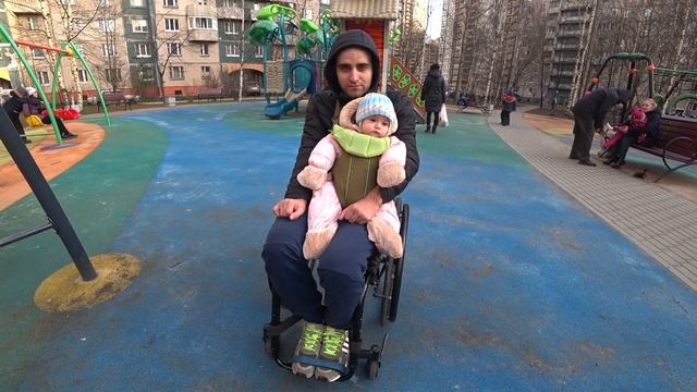 ВЫБИРАЕМ ДЕТСКУЮ ПЛОЩАДКУ. О реакции людей. смотреть онлайн