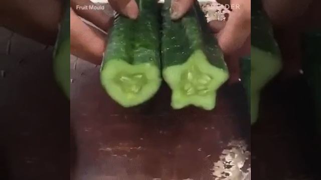 Лайфхак для дачников как вырастить овощи и фрукты любой формы смотреть онлайн