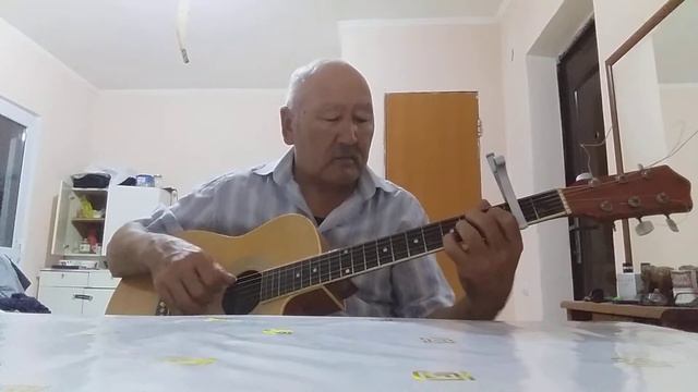 АБАЙ.Желсіз түнде,жарық ай.Гитараға түсірген,орындаған Қарабаев Нұрбек. смотреть онлайн