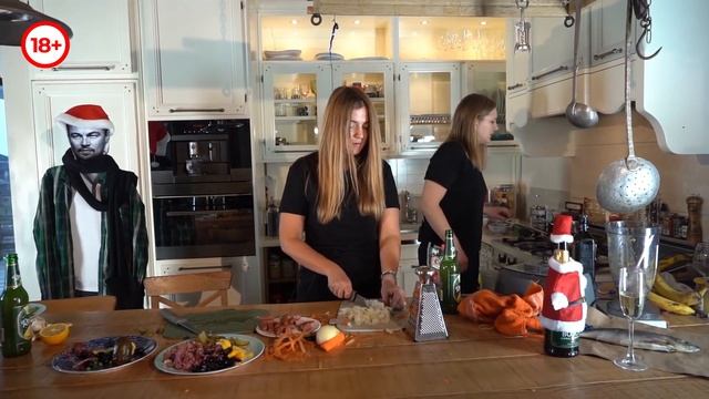 ПОХМЕЛЬНЫЙ суп из ВСЕГО, что осталось на СТОЛЕ ПОСЛЕ ПРАЗДНИКА! смотреть онлайн