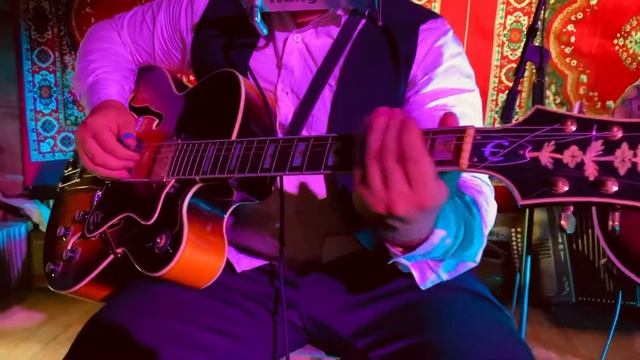 Блюз в Хате смотреть онлайн