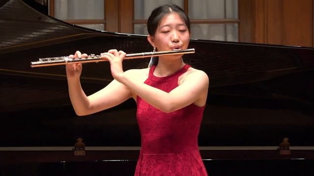 Nocturne et Allegro Scherzando and Dutilleux Sonatine смотреть онлайн