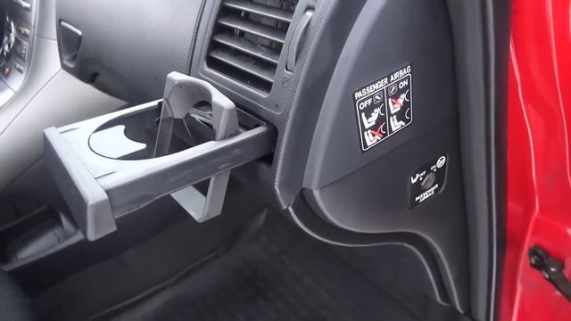 Toyota Auris 2007 - Обзор.