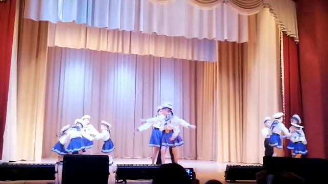 Танцевальный коллектив "Карусель"- "У матросов нет вопросов". ДЕБЮТ! смотреть онлайн