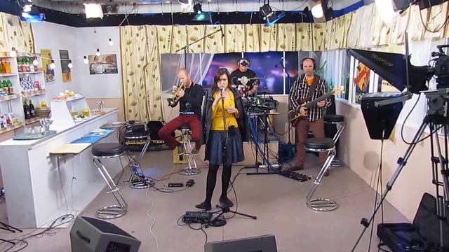 Инна Желанная. Саундчек перед эфиром ТВ "Ностальгия" :) смотреть онлайн