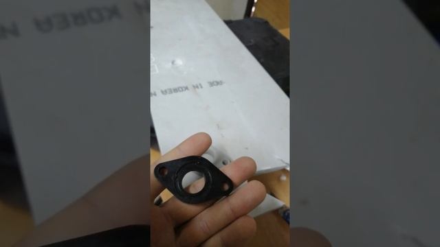 Прокладка на скутер между впускным колектором и гбц) смотреть онлайн