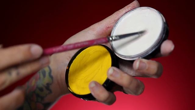 Pennywise IT Halloween Costume & Makeup Tutorial смотреть онлайн