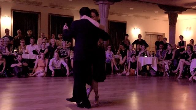 Mariano Chicho Frumboli & Juana Sepulveda 4/6. Festivalito Tango Primavera, Zürich 2019. смотреть онлайн