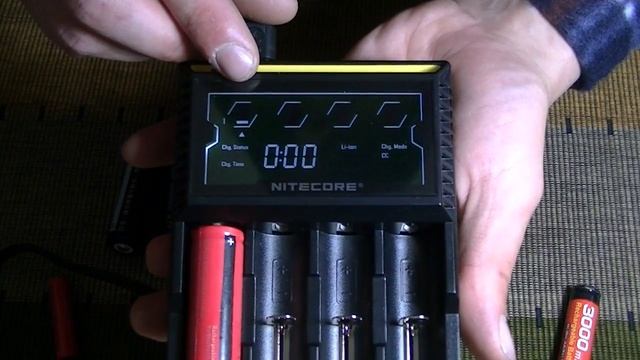 Зарядное устройство NITECORE D4 смотреть онлайн