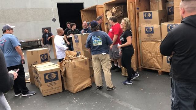 We Spend $6200 With Dan Laura Dotson Abandoned Storage Wars Auction Rene Casey Nezhoda смотреть онлайн