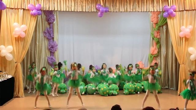 ЛЯГУШАЧИЙ ХОР смотреть онлайн