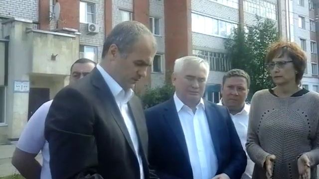 В Чебоксарах Алексей Ладыков проверил ремонт дорог смотреть онлайн