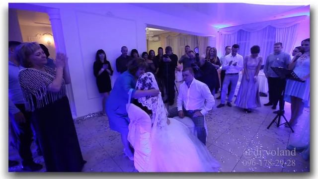 Снятие фаты. Свадьба Дениса и Валерии. Ведущая Елена Прохненко смотреть онлайн