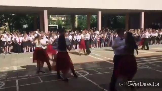 Выпускной вальс 11"А" класса, школа 68, 2019 смотреть онлайн