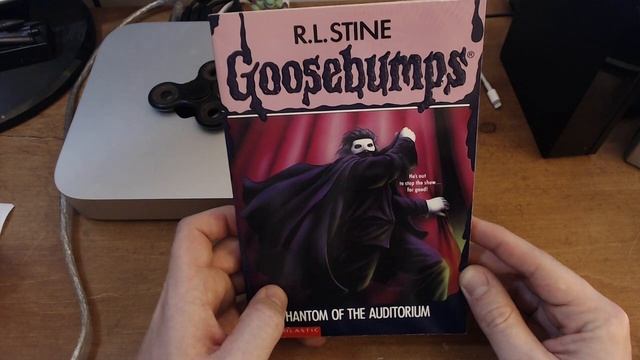 Phantom of the Auditorium and Attack of the Mutant | Goosebumps Review-A-Thon смотреть онлайн