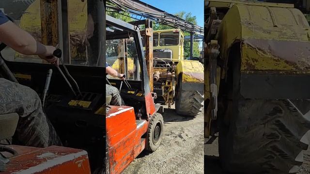 Кара не справилась с возложенной на нее ответственностью ? .Старый трактор ,сопротивлялся как мог смотреть онлайн