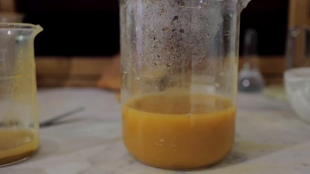 Yellow Ochre - How to prepare your own ochre pigments. смотреть онлайн