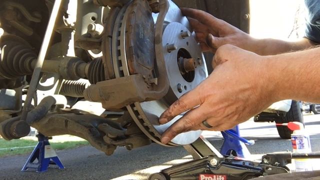 DIY Replacing Scion XB Factory Front Rotors смотреть онлайн