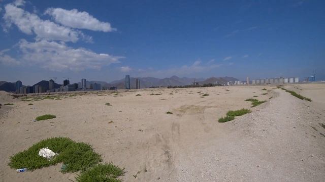 Море в Арабских Эмиратах? НЕТ - ИНДИЙСКИЙ ОКЕАН Пляж Umbrella в Фуджейре смотреть онлайн