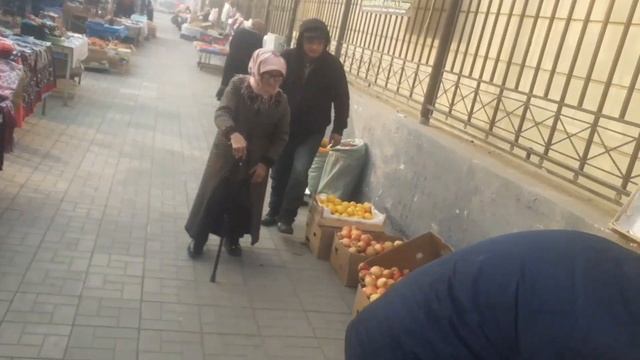 Fergana dexkon bozori , около центрального рынка смотреть онлайн