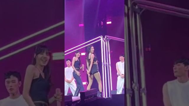 [Mirrored] Blackpink - 