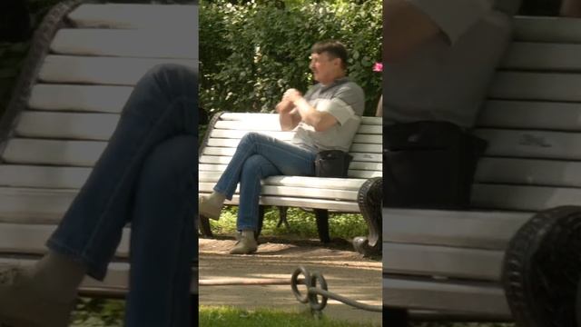 Затроллил мужика щекоткой прикол смотреть онлайн
