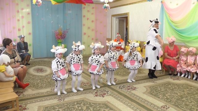 Утренник 8 Марта 2017 "Как цыплёнок маму искал" в младшей группе 1.Муз.рук. Леонтович С. В. смотреть онлайн