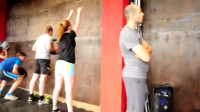 тренировка в CROSSFIT PIONEER смотреть онлайн