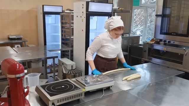 Мастер-класс: «Приготовление кренделя Выборгского» смотреть онлайн
