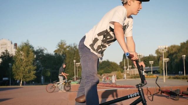 12 ЛЕТНИЙ ШРЕДЕР ПУЛЯЕТ БАРСПИНЫ В ДРОП смотреть онлайн