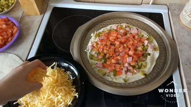 Пицца с мексиканскими лепёшками смотреть онлайн