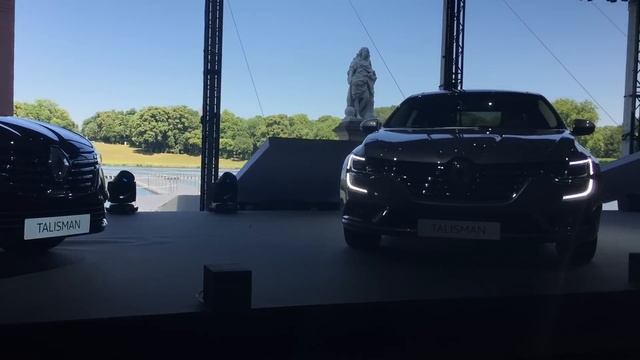 Révélation de la Renault Talisman смотреть онлайн