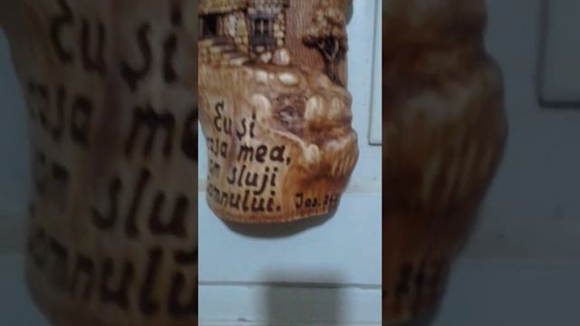 Дом на горбыле.Carved panel from slab. смотреть онлайн