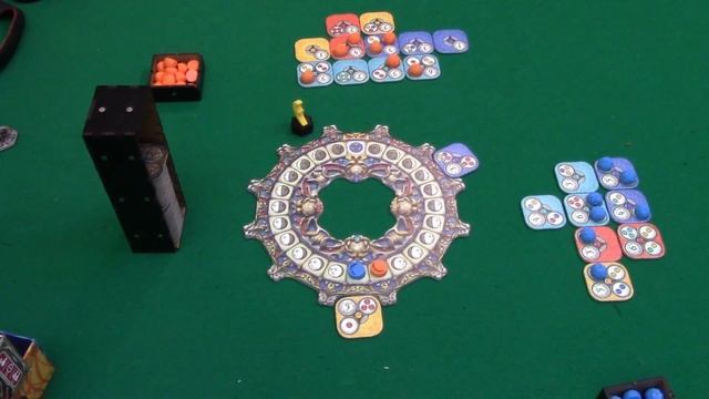 Играем в настольную игру Новолуние с маркерами от Meeple Foxes и модулями MultiBox.