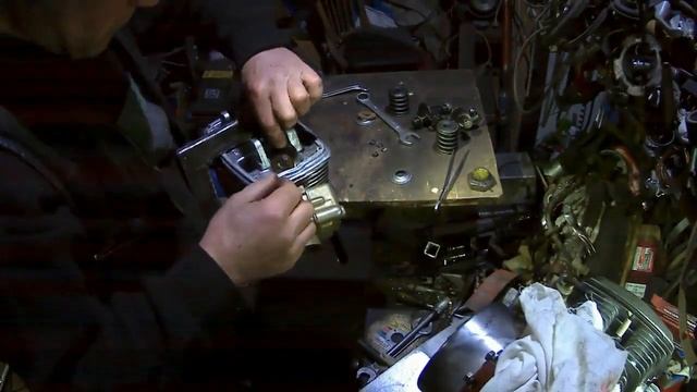 Двигатель мотоцикла Днепр , который мне подарили . смотреть онлайн