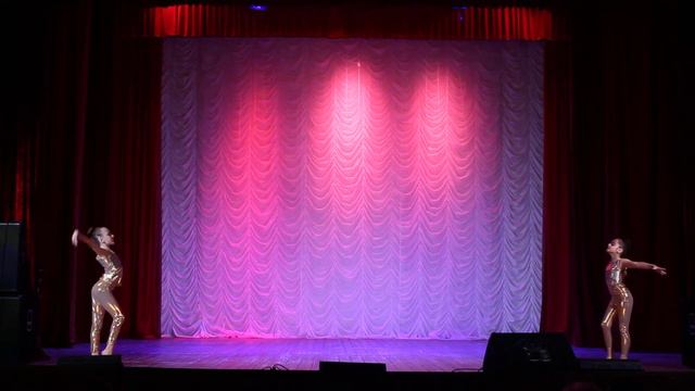 Киябекова Арамбегим & Никишова Полина - Сияй. Фестиваль имени Фарида Казакова 2021. смотреть онлайн