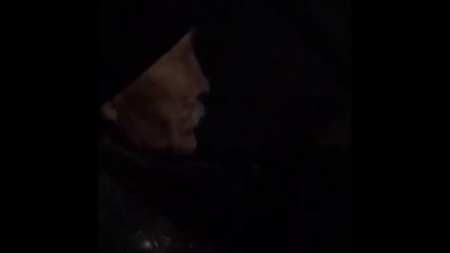 ЧЕЧЕНЦЫ ПОДАРИЛИ СТАРИКУ МАШИНУ С ДЕНЬГАМИ. ЧЕЧЕНЦЫ ПОМОГЛИ СТАРИКУ смотреть онлайн