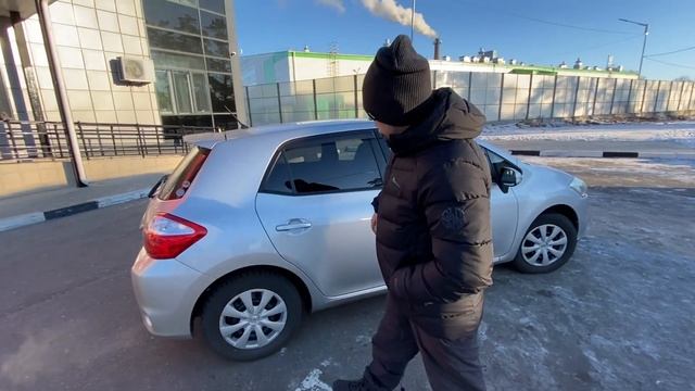 Toyota AURIS NZE151 2010 год. смотреть онлайн