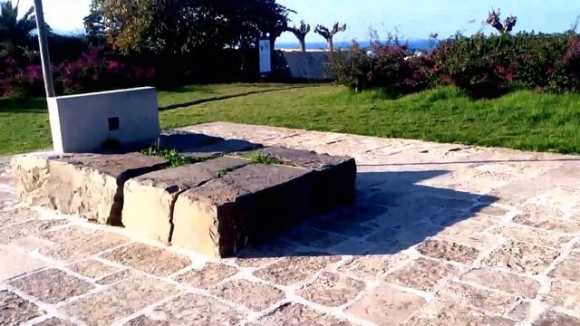Grave of Nikos Kazandzakis in Heraklion,Greece with Daniel Dimitrov смотреть онлайн